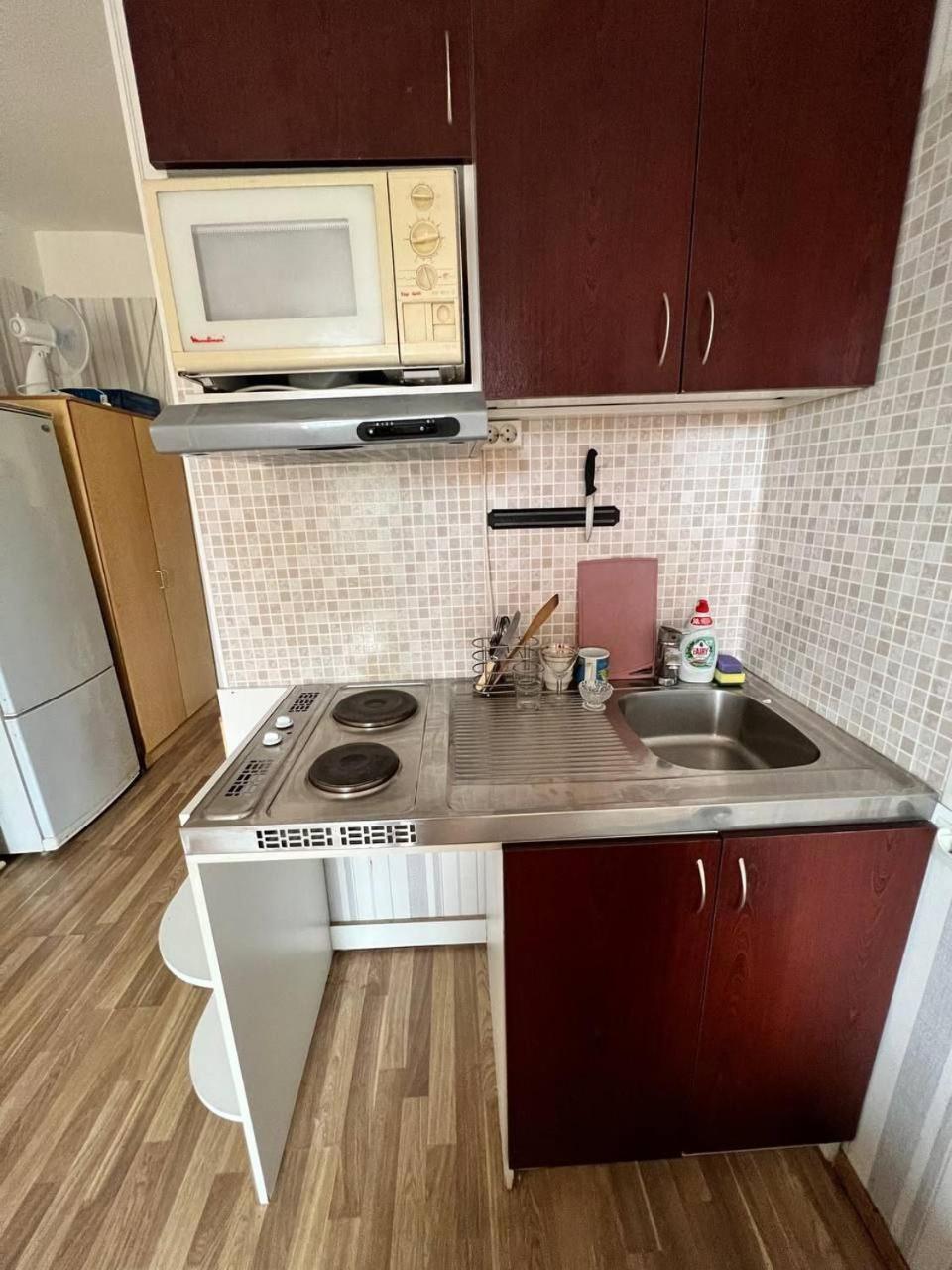 Stroomi Residents Apartments Талин Стая снимка